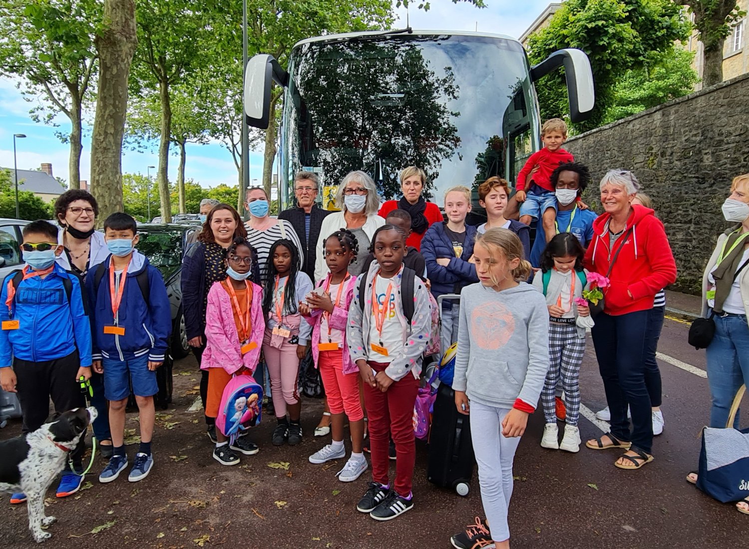 Départ en vacances des enfants accompagnés par les équipes du Secours Catholique